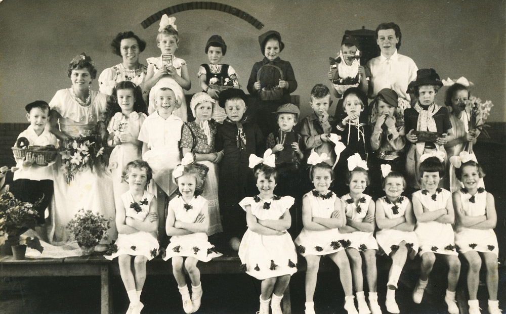 schoolfoto christelijke kleuterschool 1954