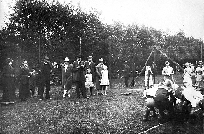 volks- en schoolfeest op it Smel in 1933