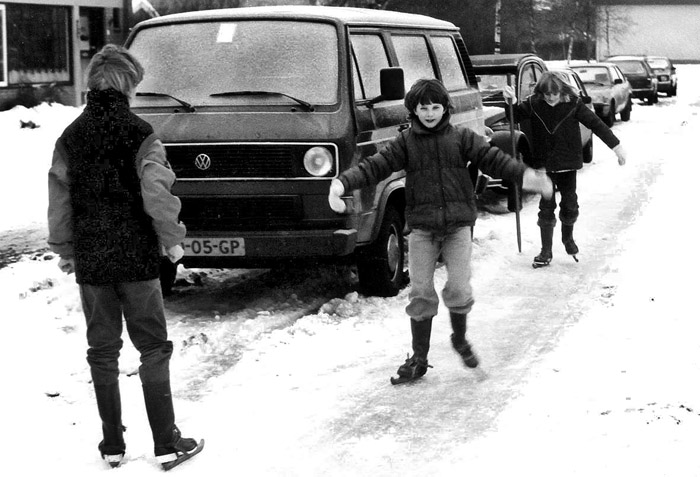 straatschaatsen in de winter 1982