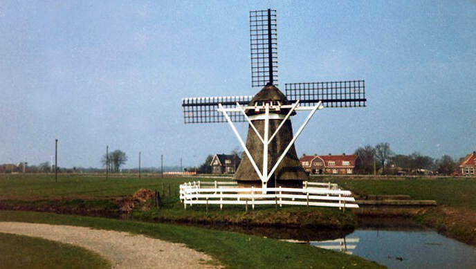 achterkant van de molen in de jaren zeventig