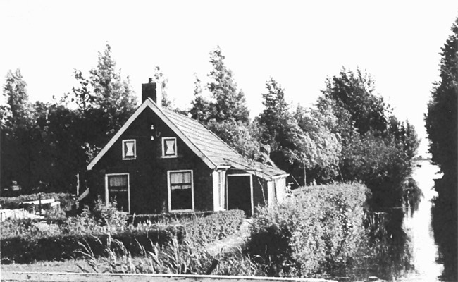een boerderijtje aan de Oude Dijk 1964