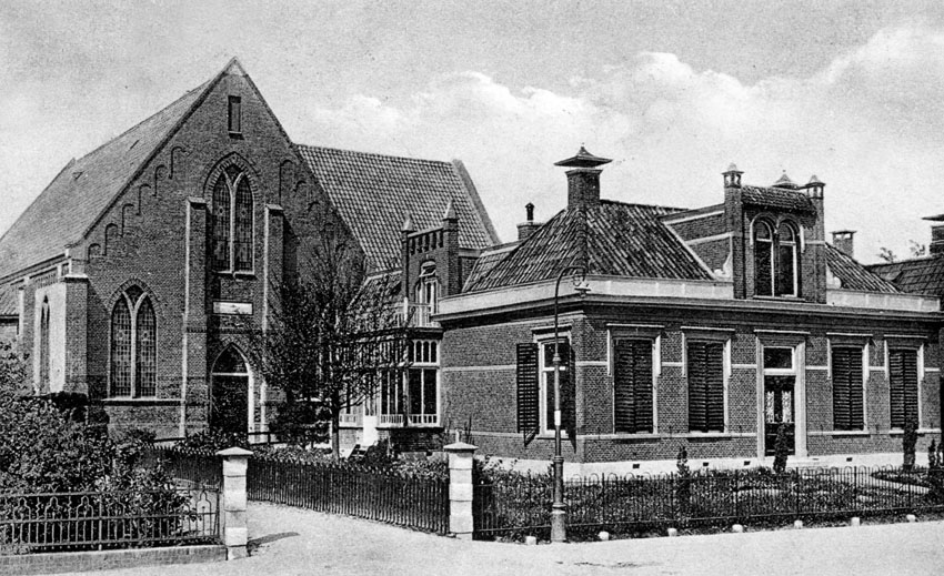 foto van de gereformeerde kerk rond 1906
