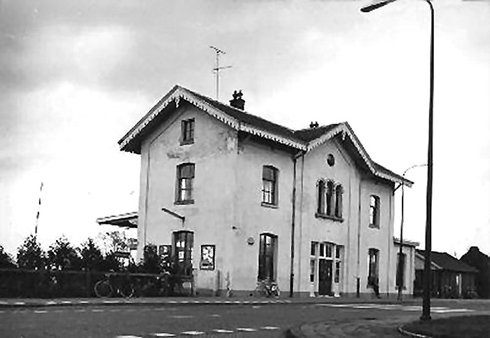 historische foto van het treinstation