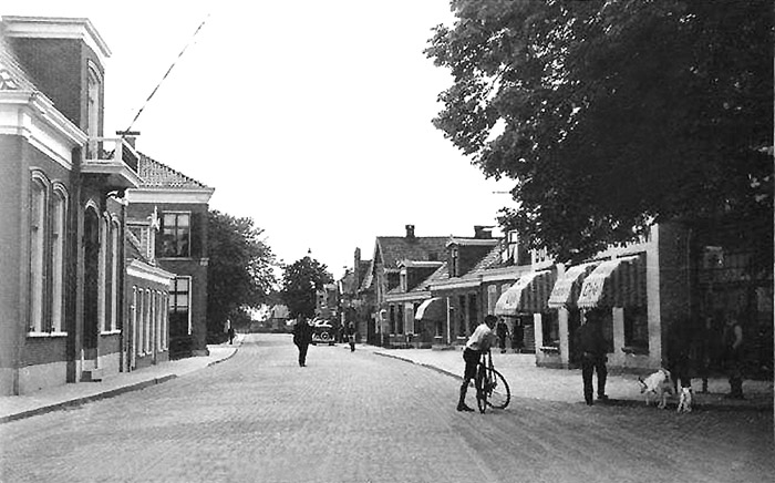 de Voorstraat ter hoogte bakkershoek 1935