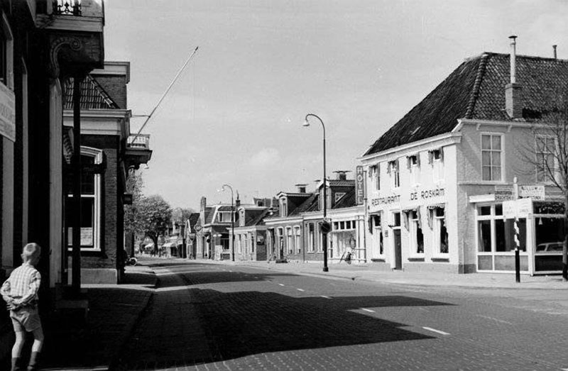 de Voorstraat bakkershoek rond 1960