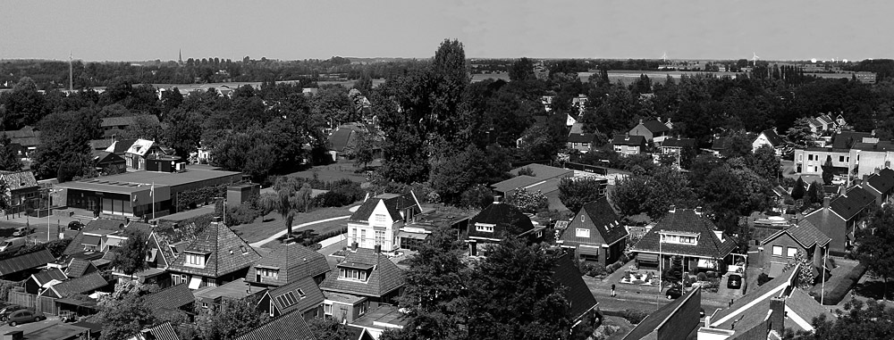 overzichtsfoto vanaf de Nederlands Hervormde kerk